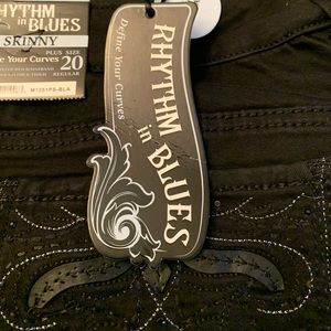 New with tags Rhythm in Blues Define YourCurves